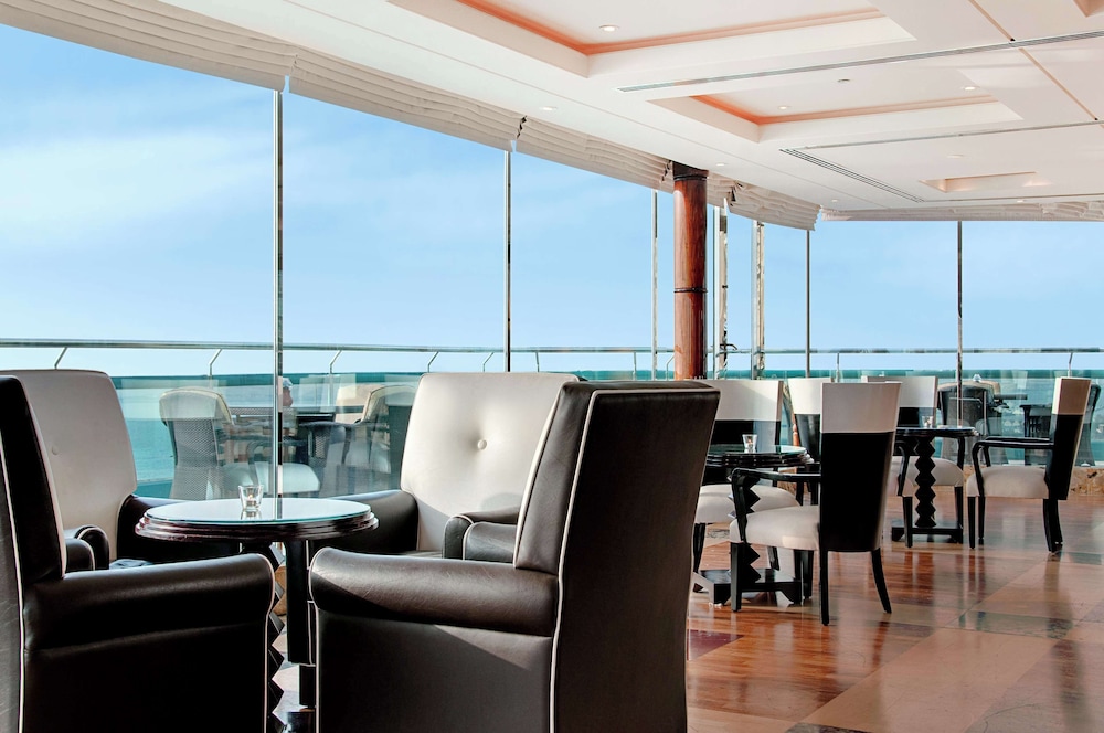 Executive Room, 1 King Bed, Sea View - Photo 10