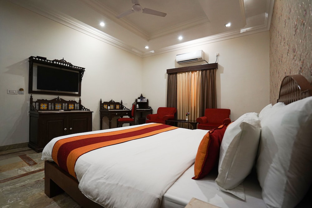 Deluxe Room, Garden View photo 2