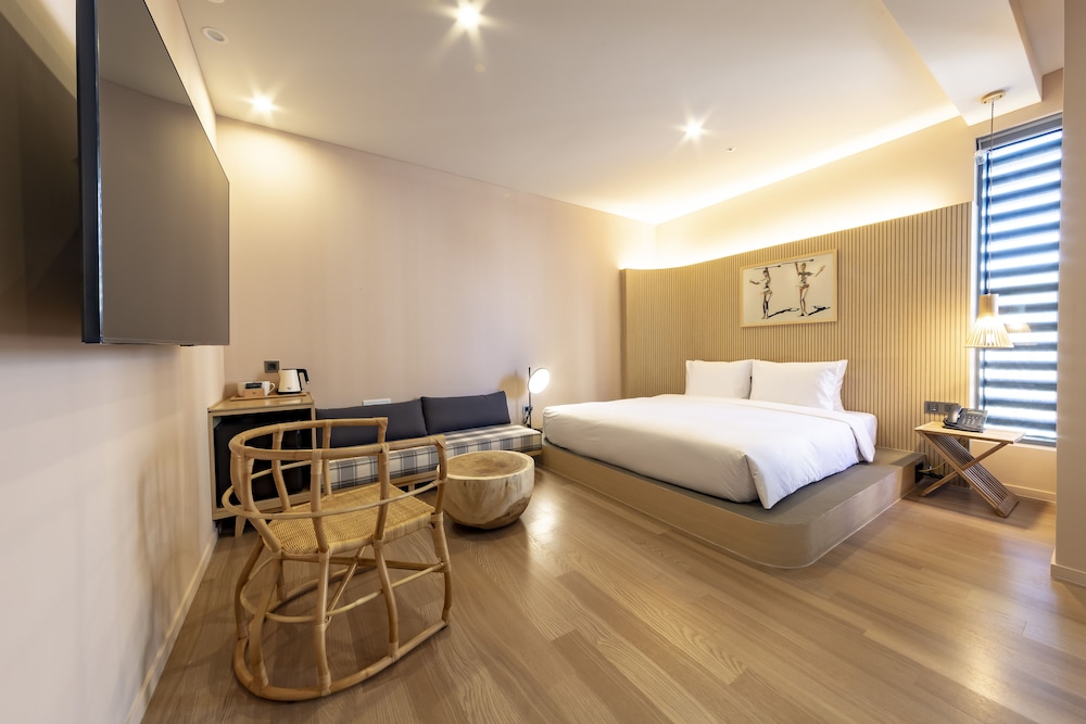 Signature Double Room (Free Swimming Pool) photo 1