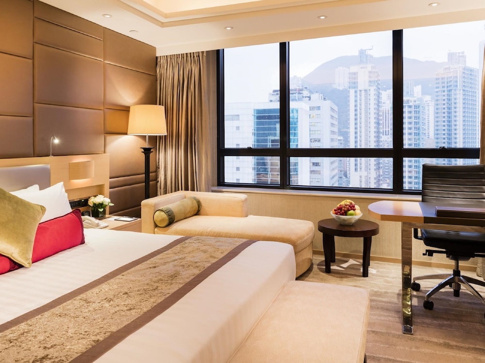 Executive Queen Room