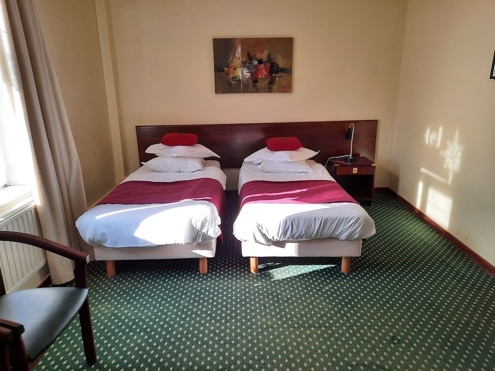 Standard Single Room photo 2