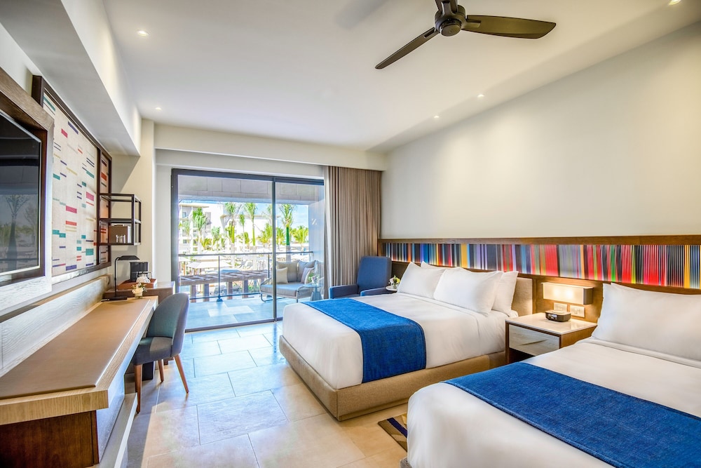 Club Ocean View Junior Suite King