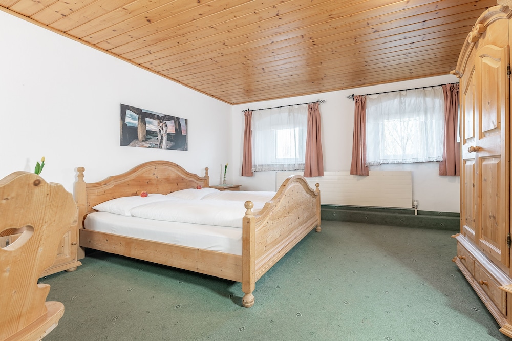 Standard Double Room, Ensuite - Photo 2