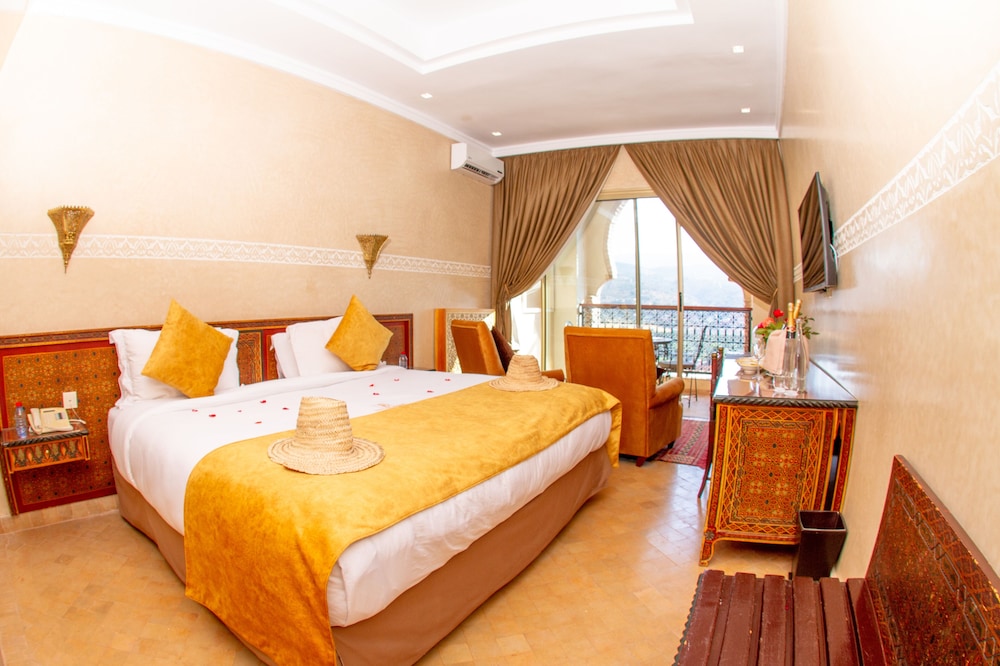 Deluxe Double Room - Photo 1