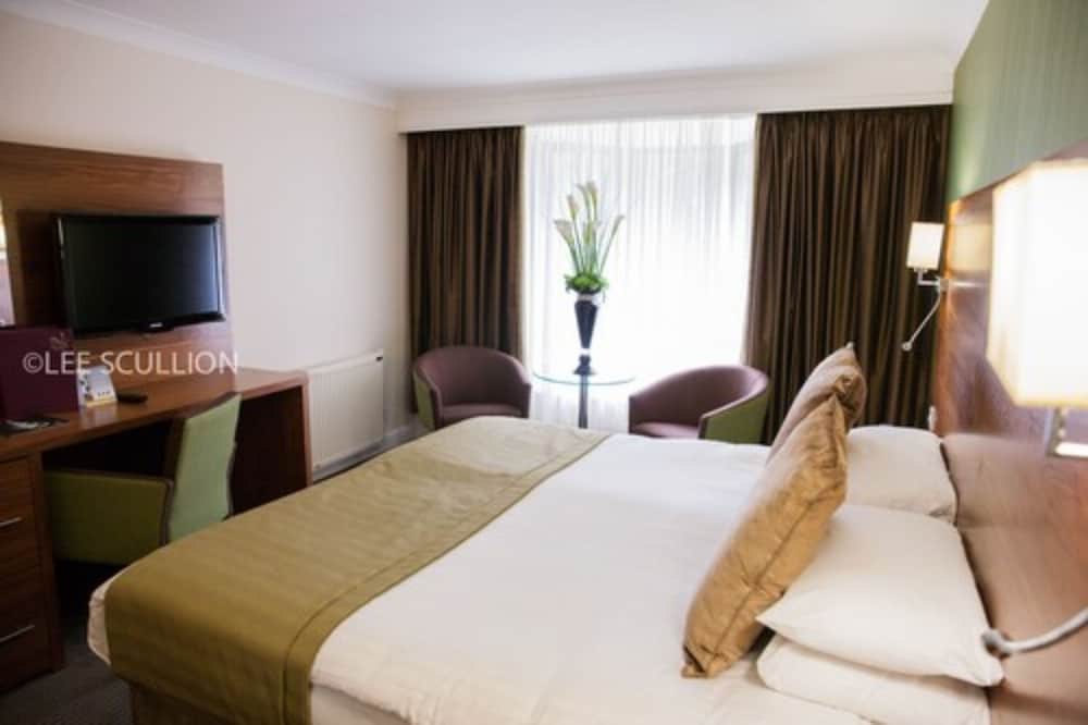 1 Double Bed - Photo 2
