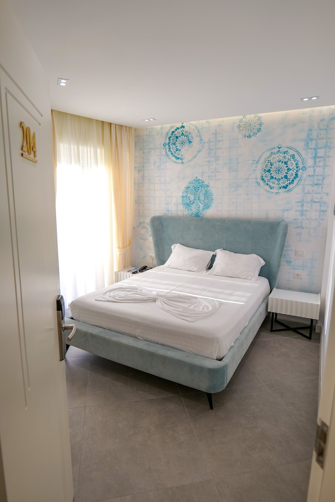 Double Room, Balcony, Sea View photo 3