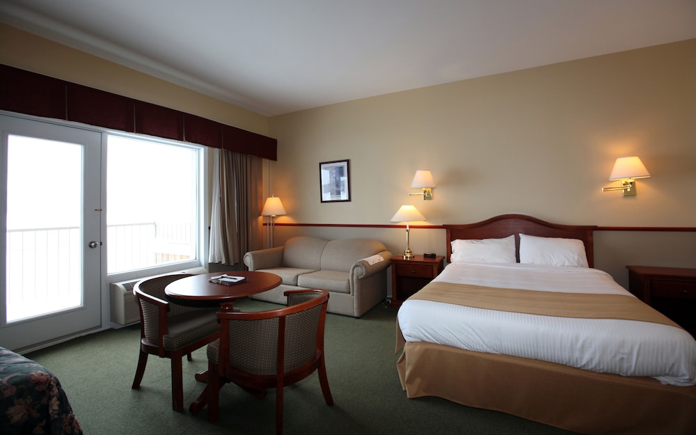 Deluxe Room, 1 Queen Bed with Sofa bed, Bay View photo 2