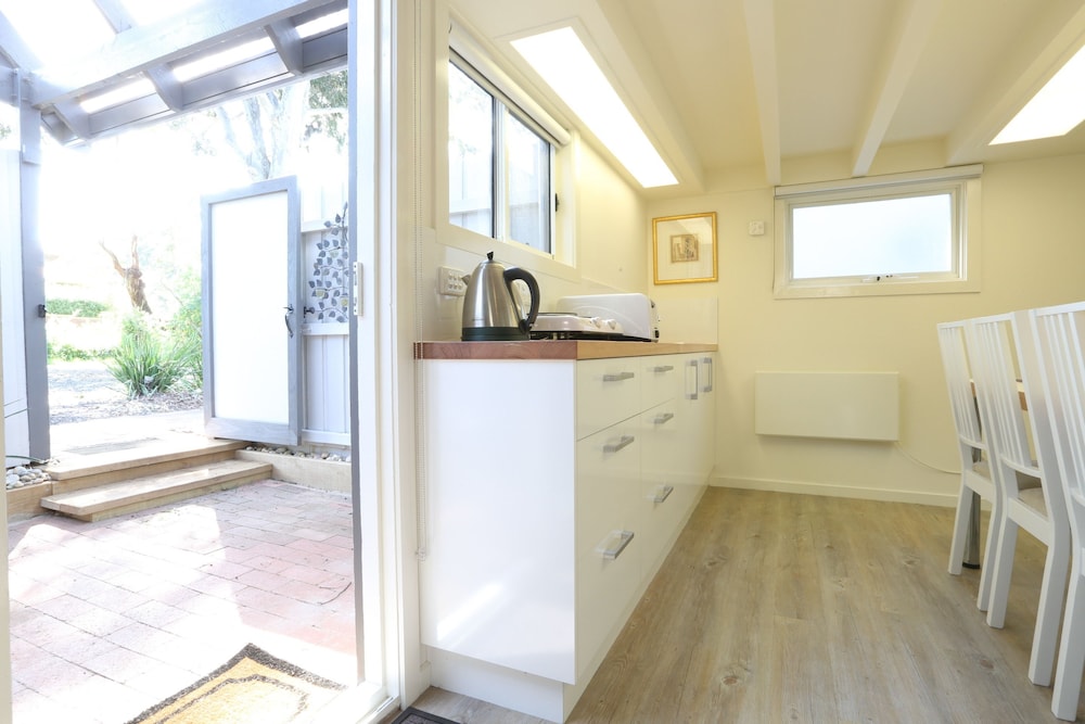 Family Studio, 3 Bedrooms, Kitchenette, Courtyard Area photo 2