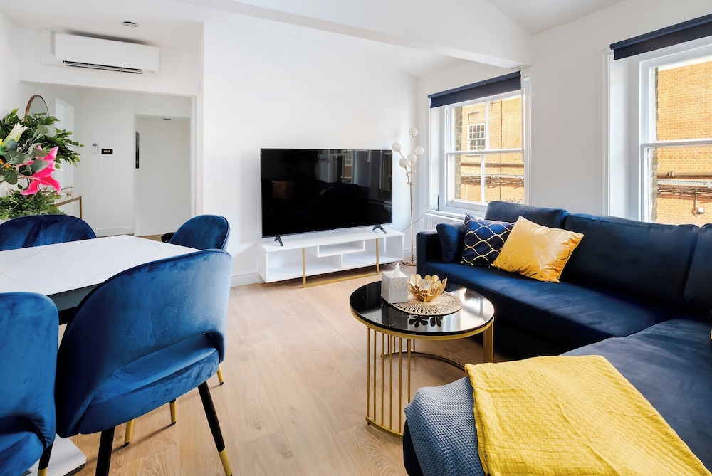 Superior House, 3 Bedrooms, Air conditioning photo 1