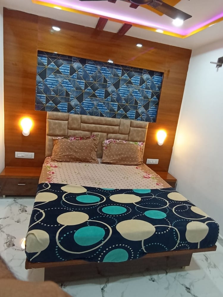Royal Double Room, City View