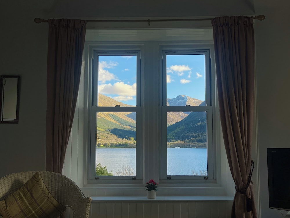 Deluxe Suite, Lake View photo 3