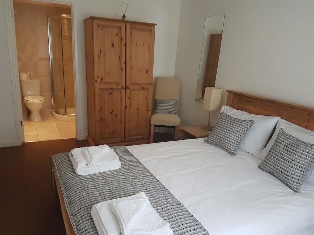 Standard Double Room - Photo 5