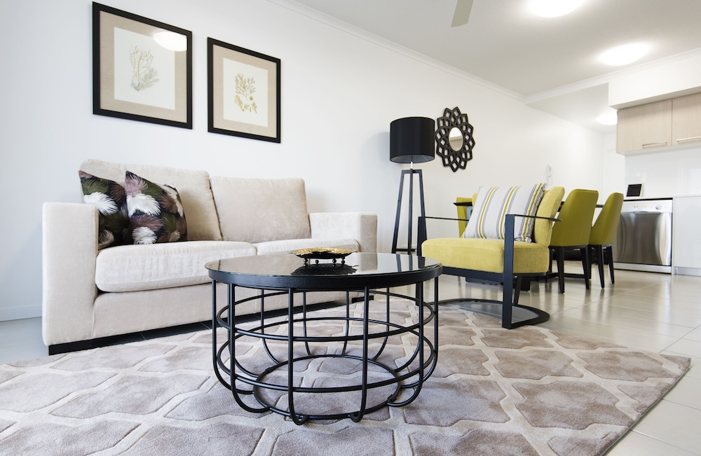Two Bedroom Riverview Apartment with balcony