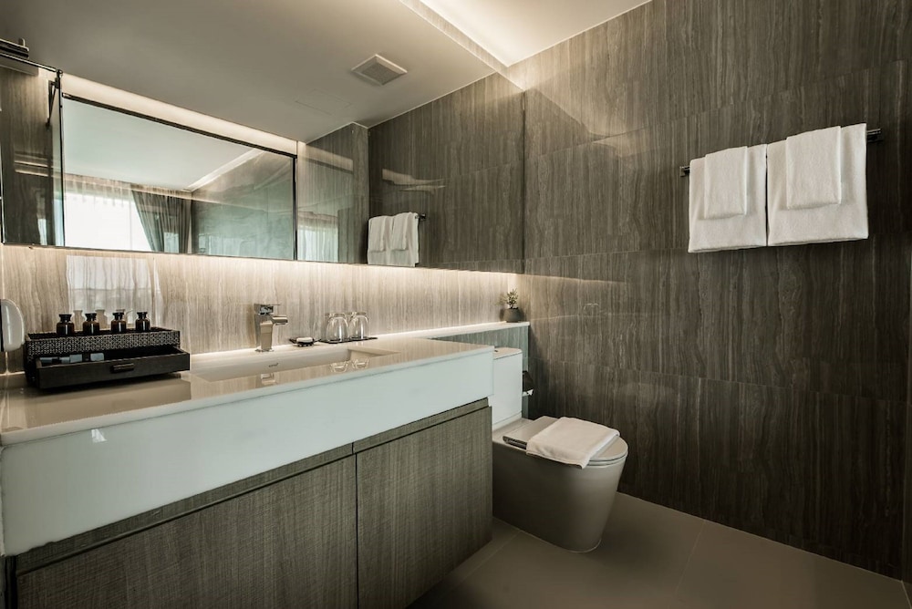 Zen One Bedroom Suite - Photo 3