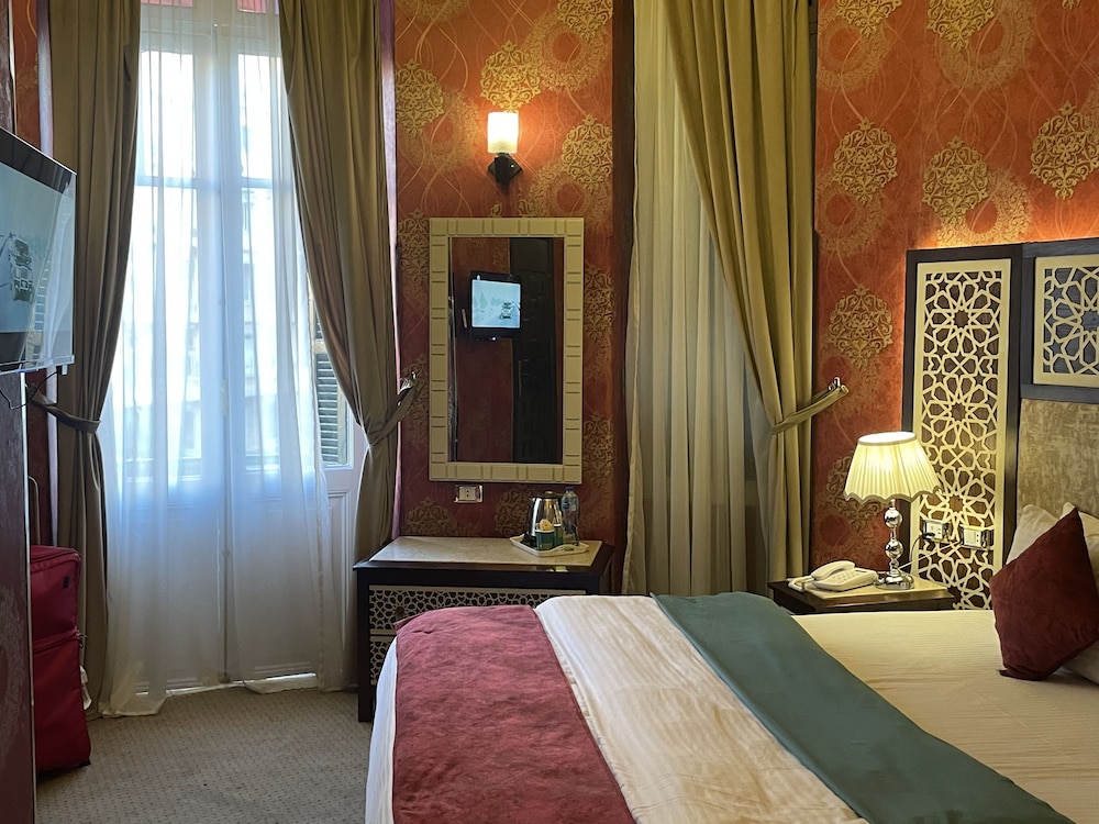 Honeymoon Room