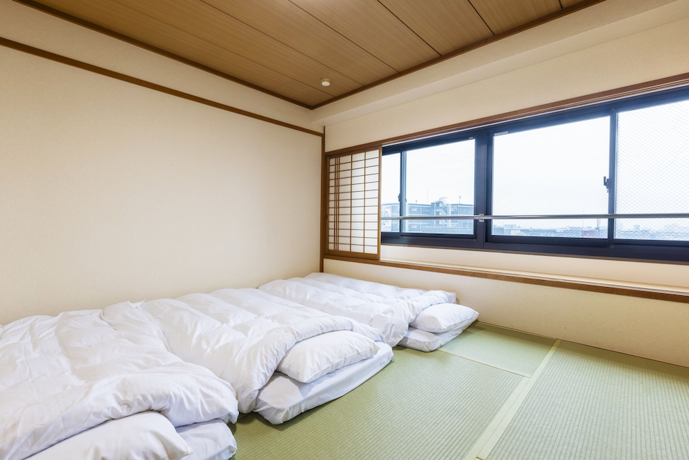 Traditional Triple Room, Non Smoking photo 2