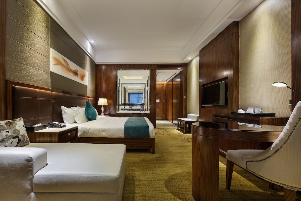 Superior King Room photo 1