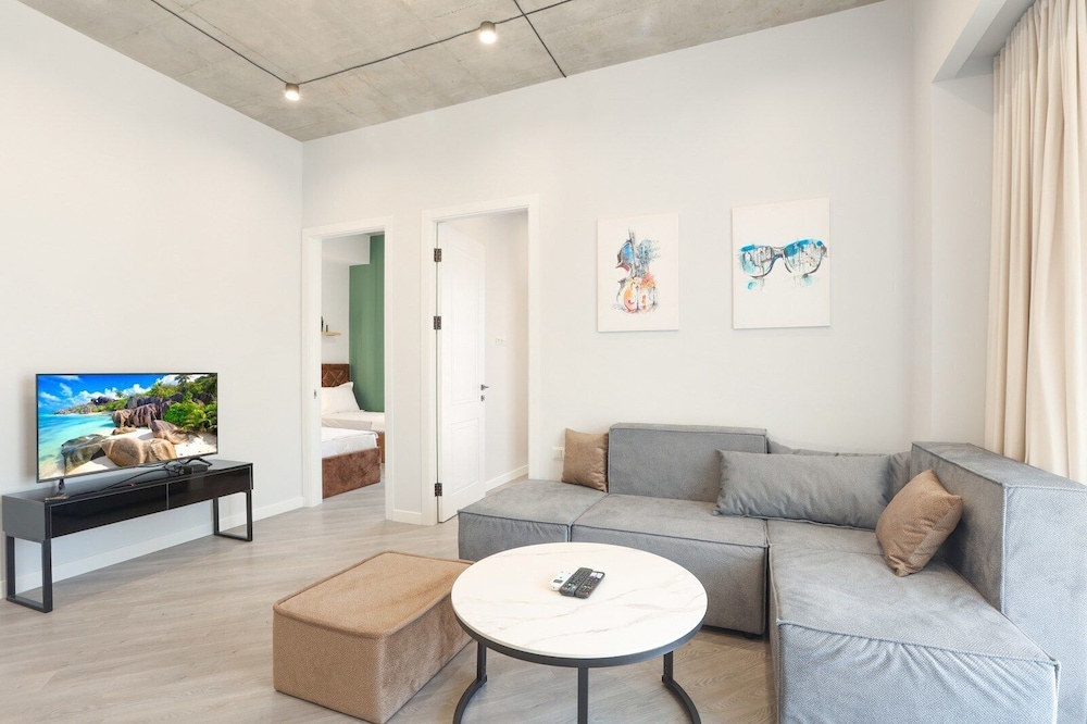 Basic Apartment
