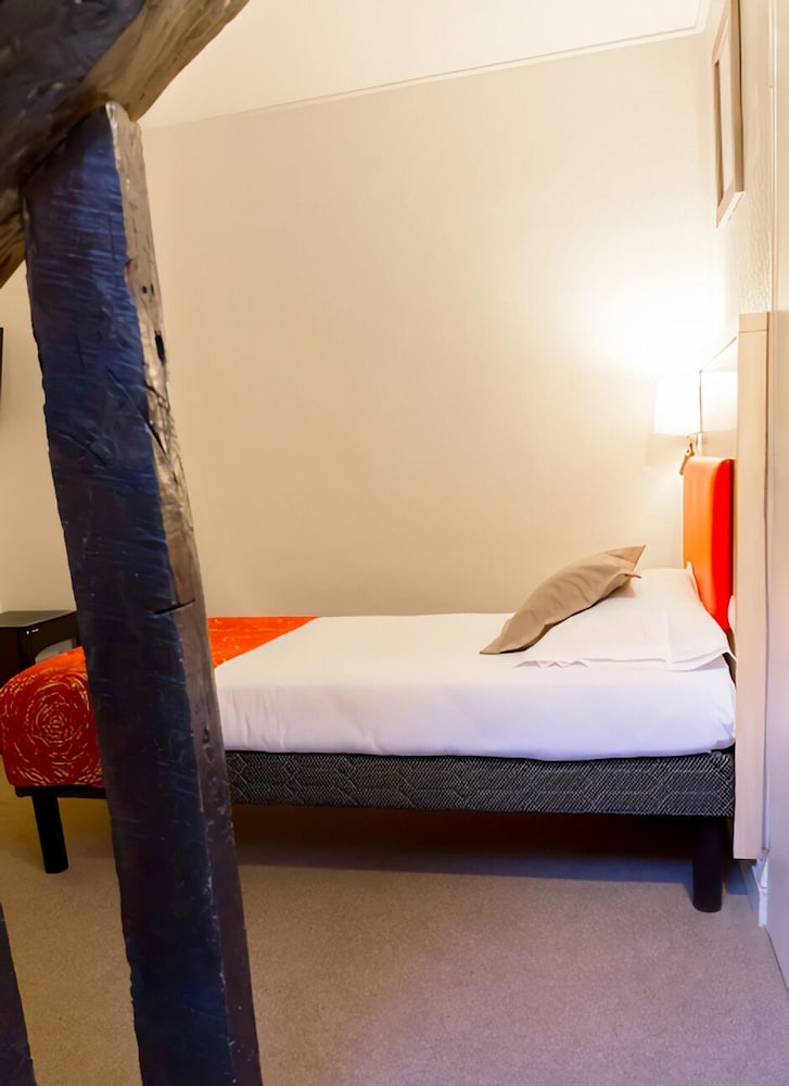 Single Room photo 3