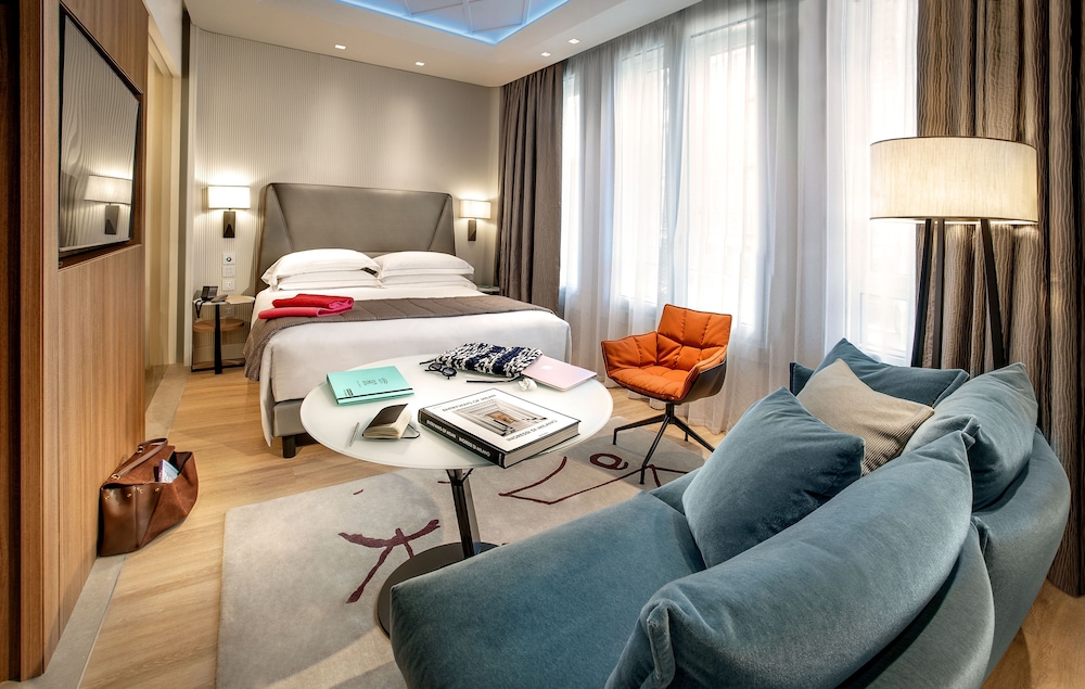 Deluxe Room with Double Bed or Two Single Beds and Wellness Area Access