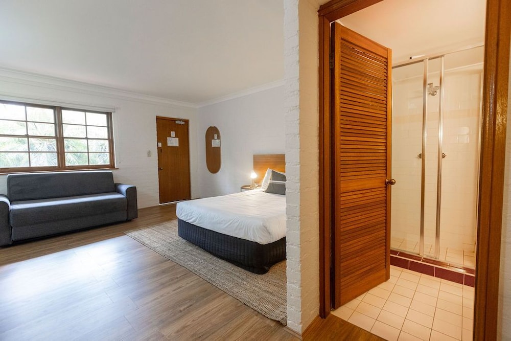 Family Quadruple Room photo 1