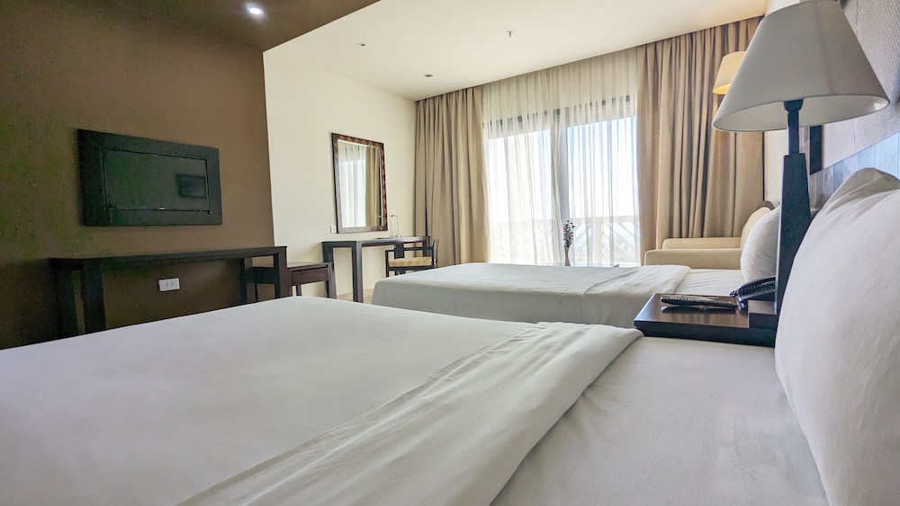 Deluxe Twin Room, 2 Twin Beds, Ocean View photo 2