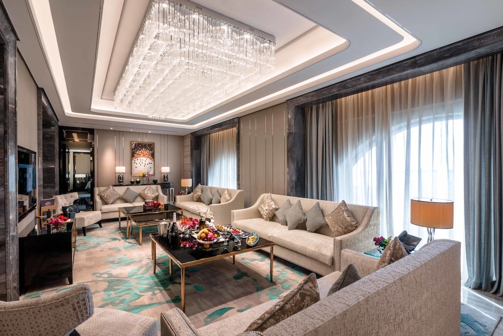 Royal Suite photo 1