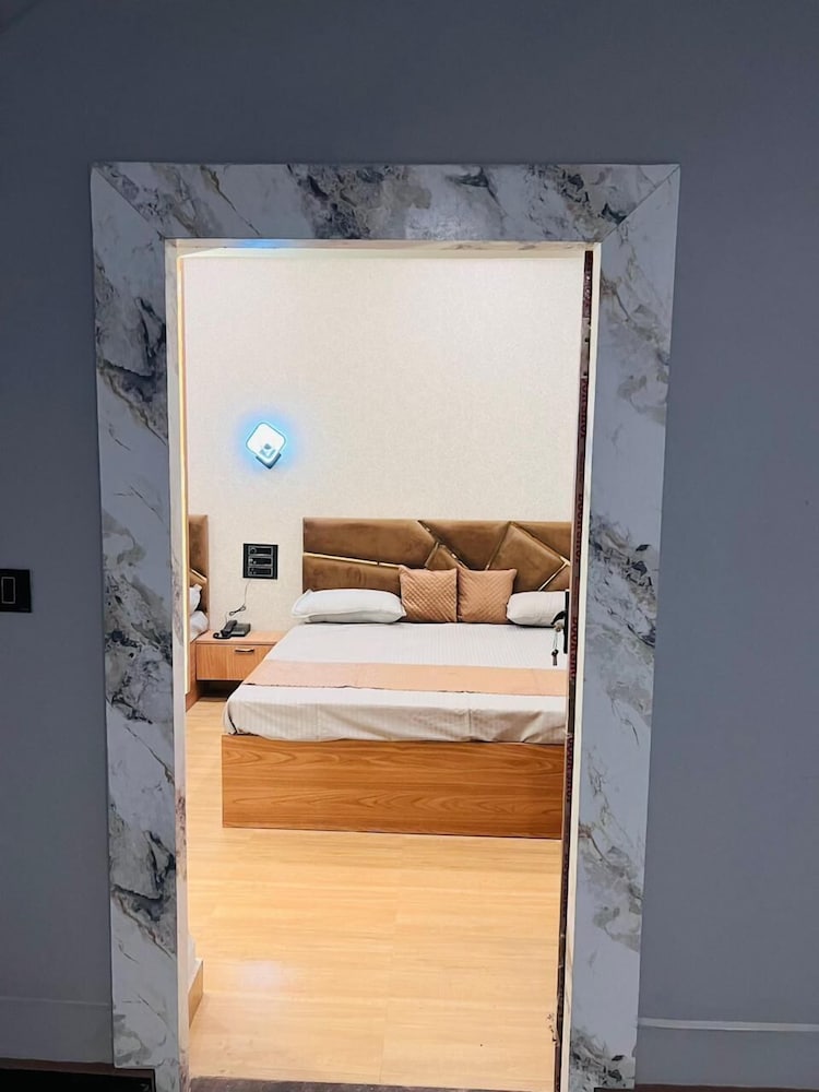 Luxury Room