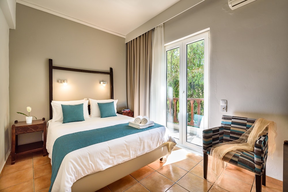 Family Apartment, 2 Bedrooms, Sea View photo 1