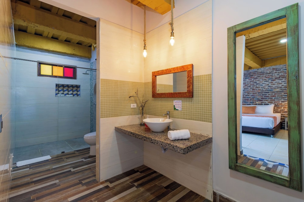 Executive Room - Photo 4