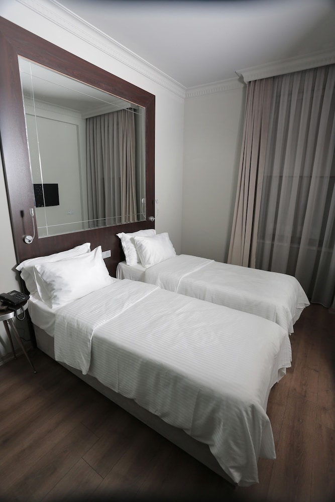 Deluxe Twin Room, Non Smoking photo 2