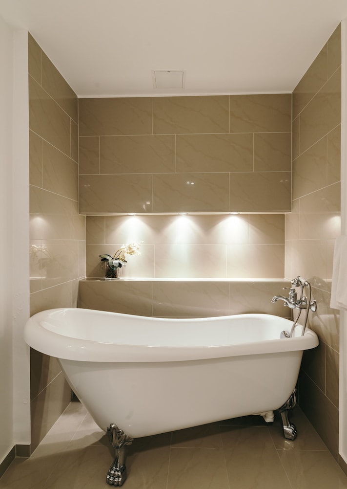 Double Room - Photo 11