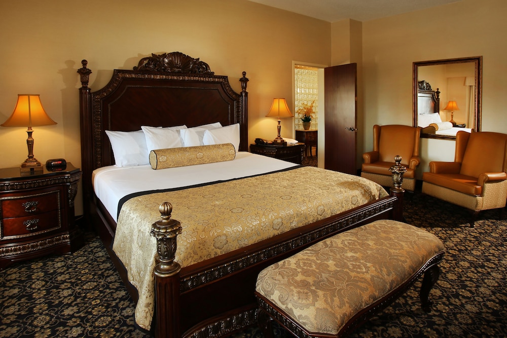 Boardwalk Empire Whirlpool Suite - Photo 1