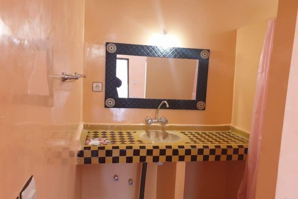 Comfort Room photo 2