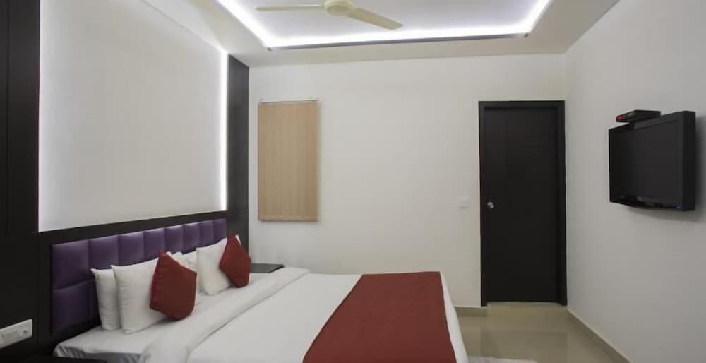 Deluxe Room - Photo 4