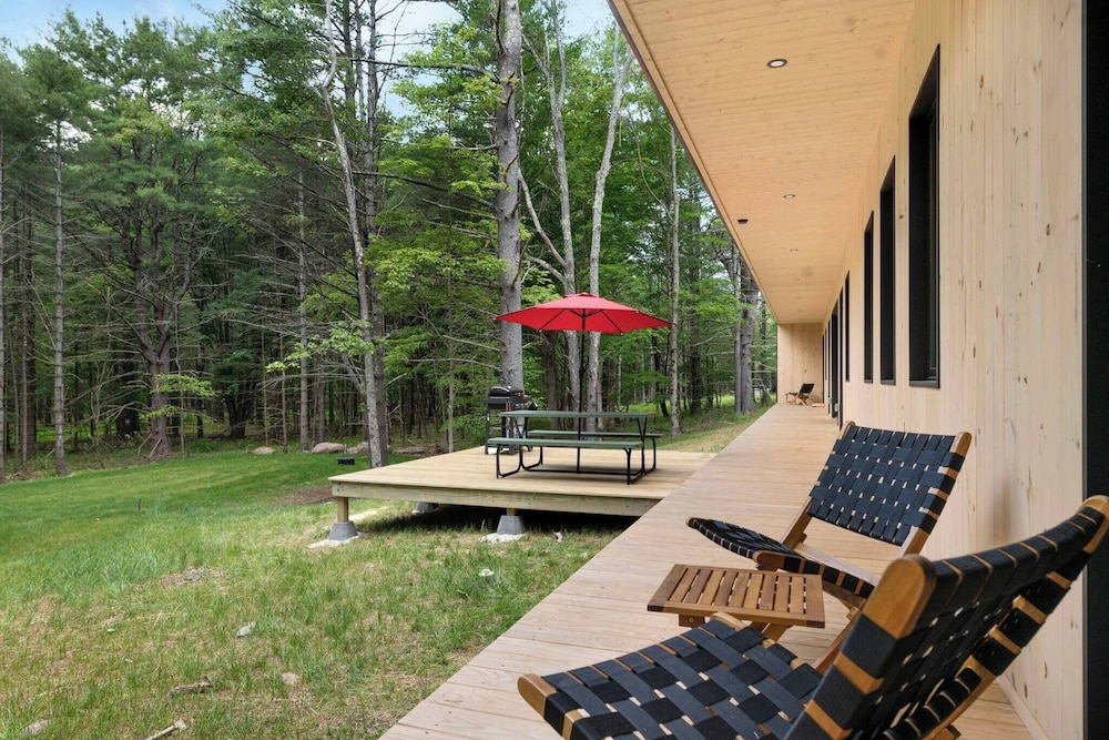 100ft of Forest Light - Modern Catskills Escape, 사진 11
