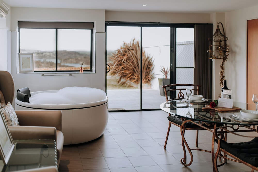Signature Studio Suite