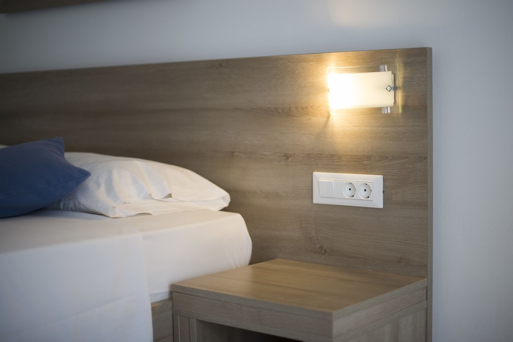 Superior Double or Twin Room - Photo 14