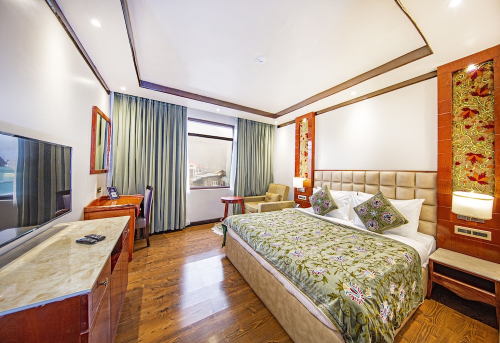 Premium Room - Photo 1