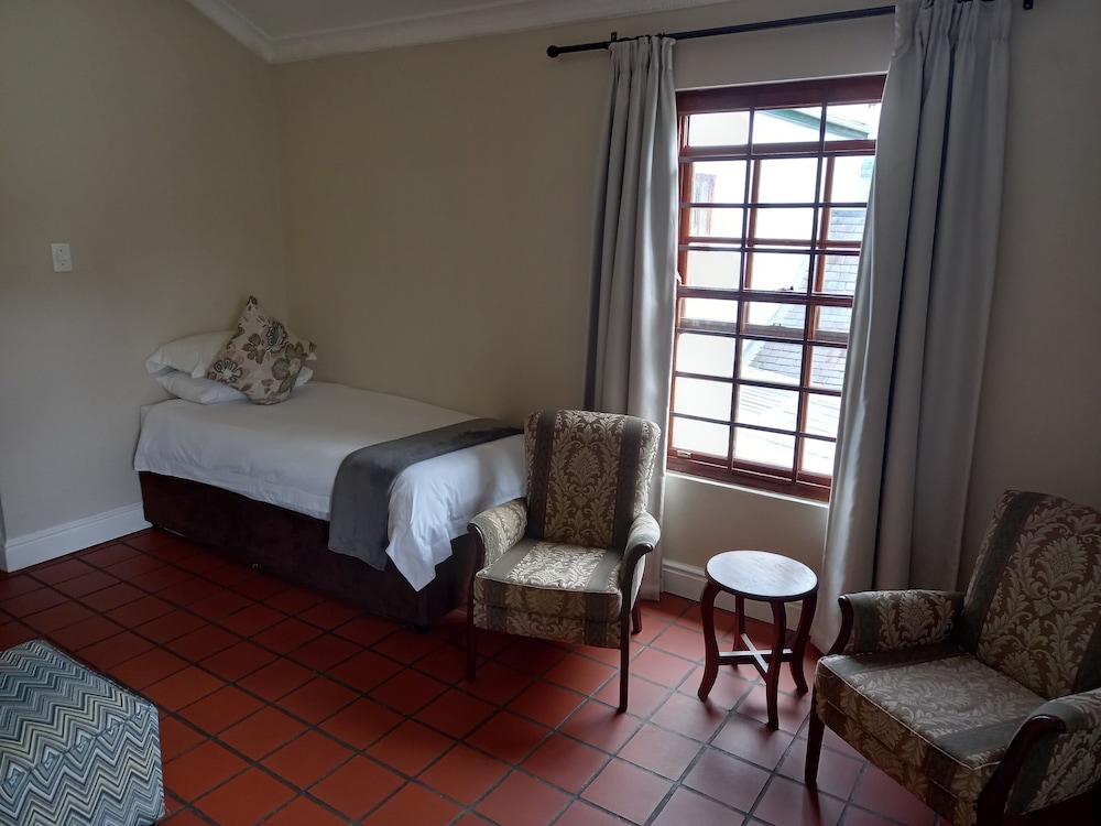 Triple Room (With Shower) photo 2