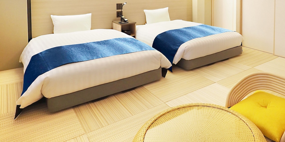 Japanese Western Style Suite, with Private Open-air Bath - Photo 6