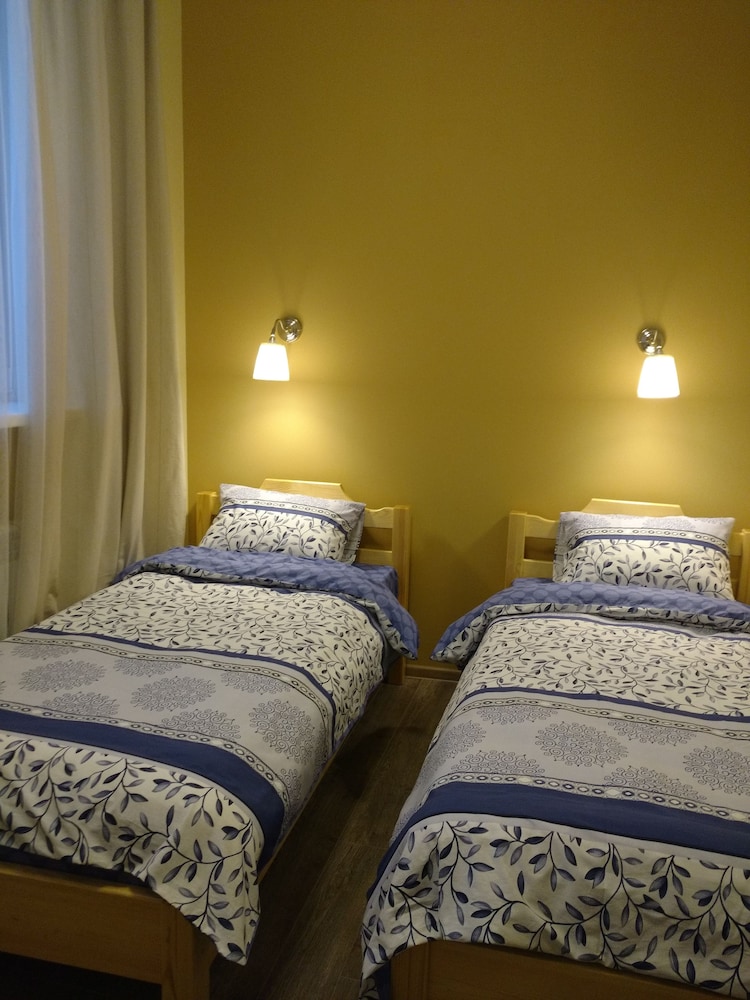Basic Twin Room photo 1