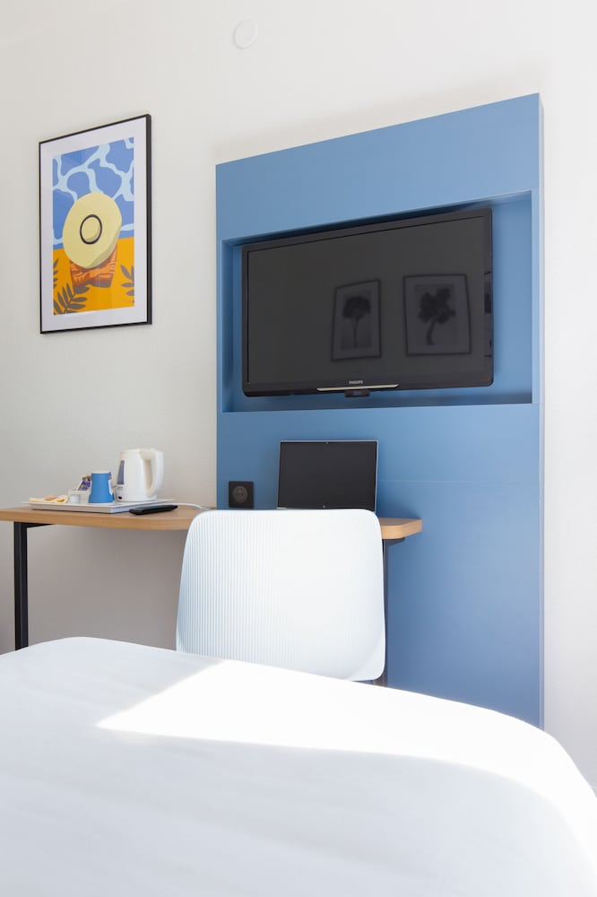 Standard Room, Multiple Beds photo 3
