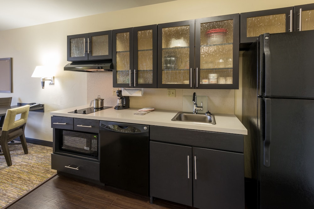 Studio Suite, 1 Queen Bed, Accessible (Communication Accessible) photo 3