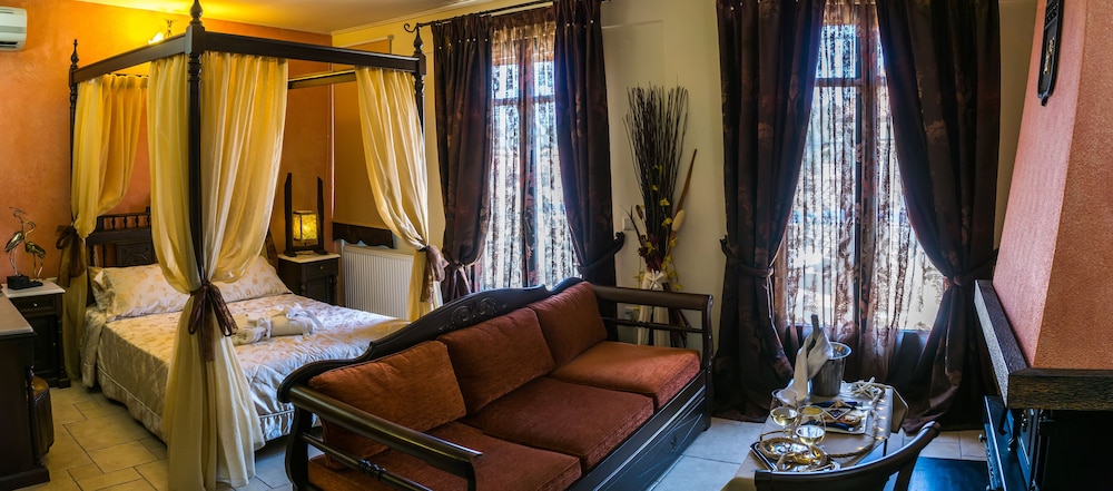 Deluxe Suite, 1 Bedroom, Jetted Tub, Bay View photo 2