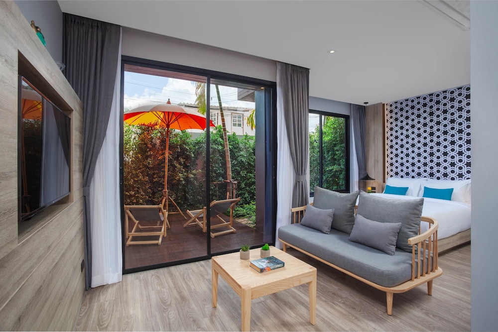 Deluxe Double Room, Garden View