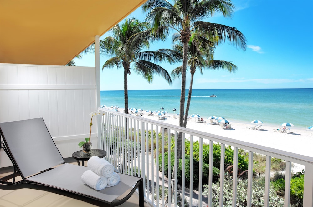 Premium Beachfront 1 King Bed (Beach house) - Photo 6