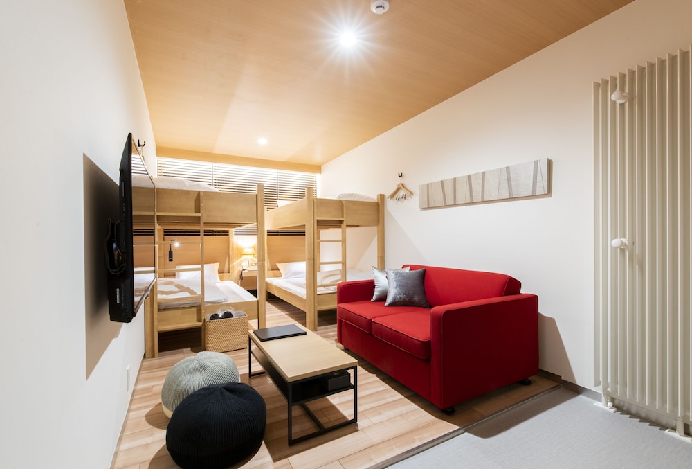 Premium Room (2 Bunk beds) - Photo 2