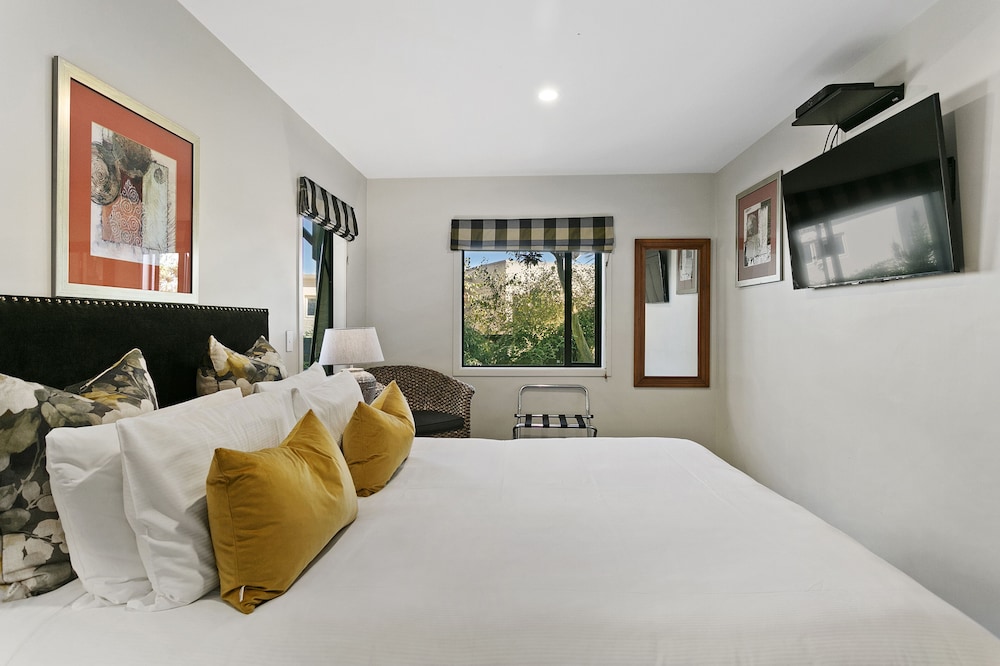 Superior Apartment, Hot Tub, Courtyard Area photo 3