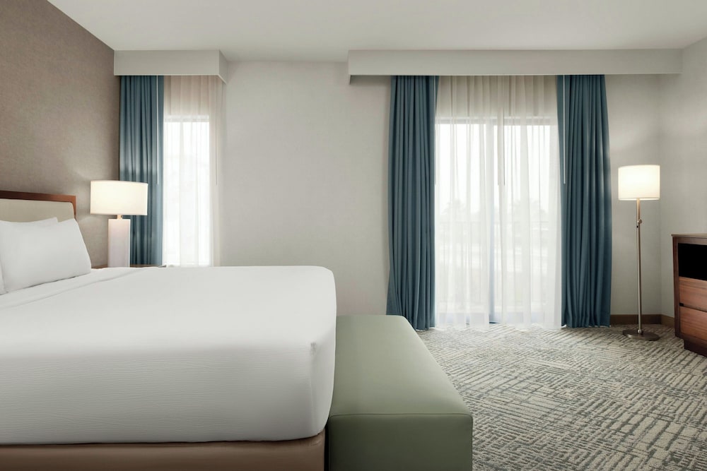 Suite, 1 Bedroom, Corner photo 1